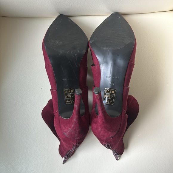 Nine West Bordeaux Open Design Heels with Back Zipper - Picture 8 of 10